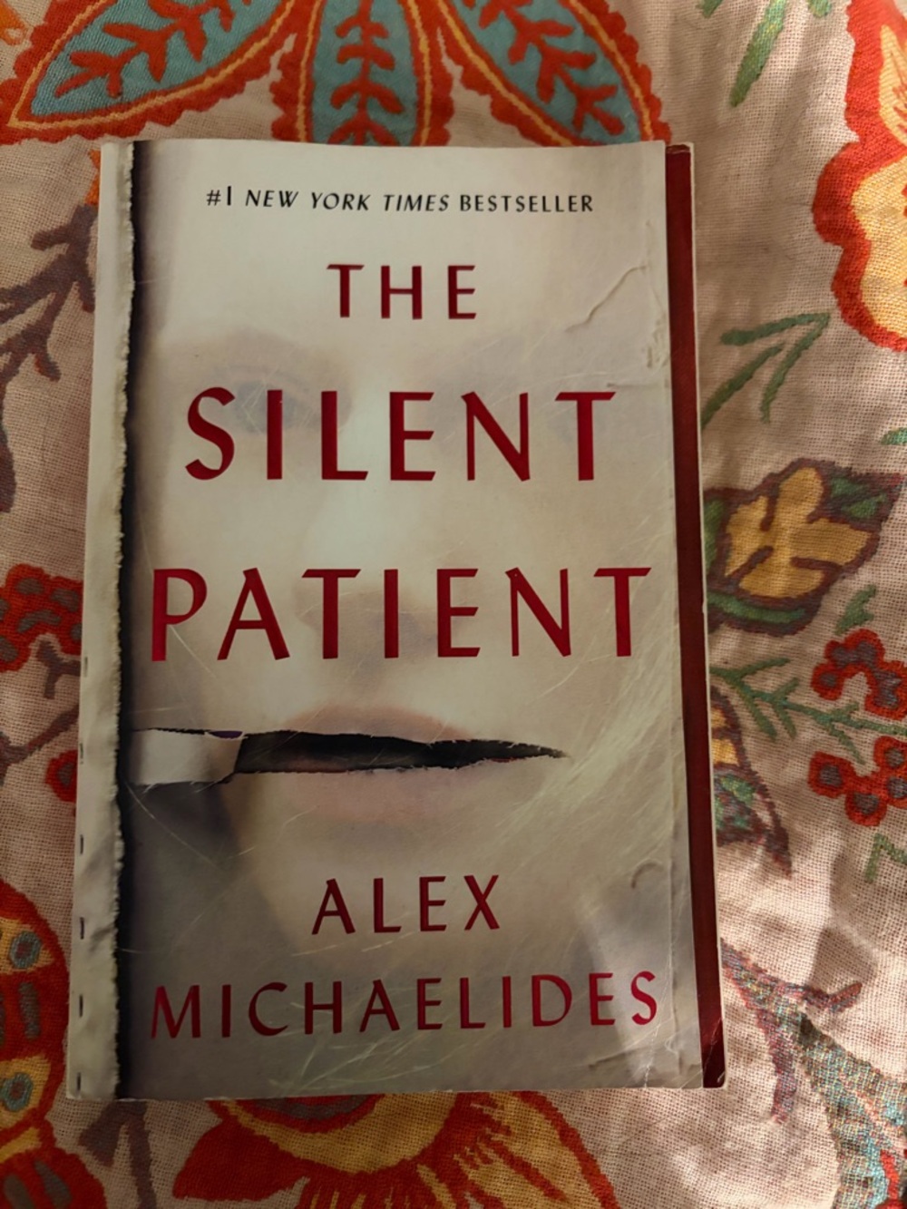 Paperback: The Silent Patient by Alex Michaelides